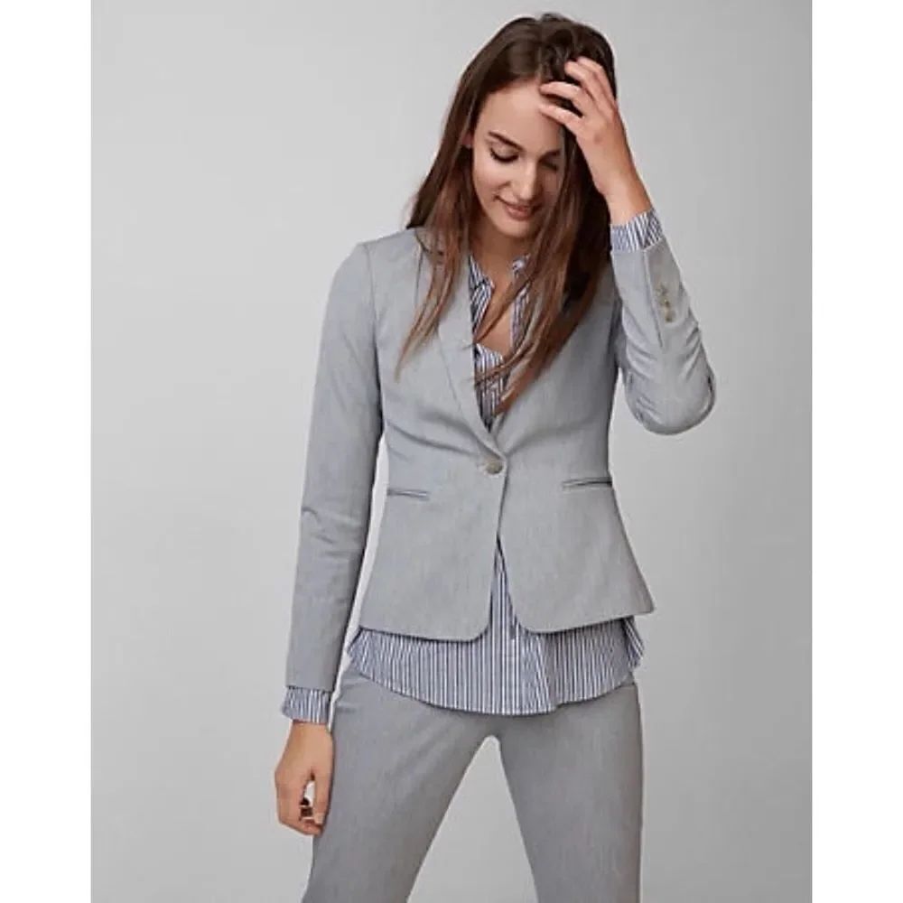 ✨ HP✨EXPRESS women’s stripe long sleeve Shirt✨